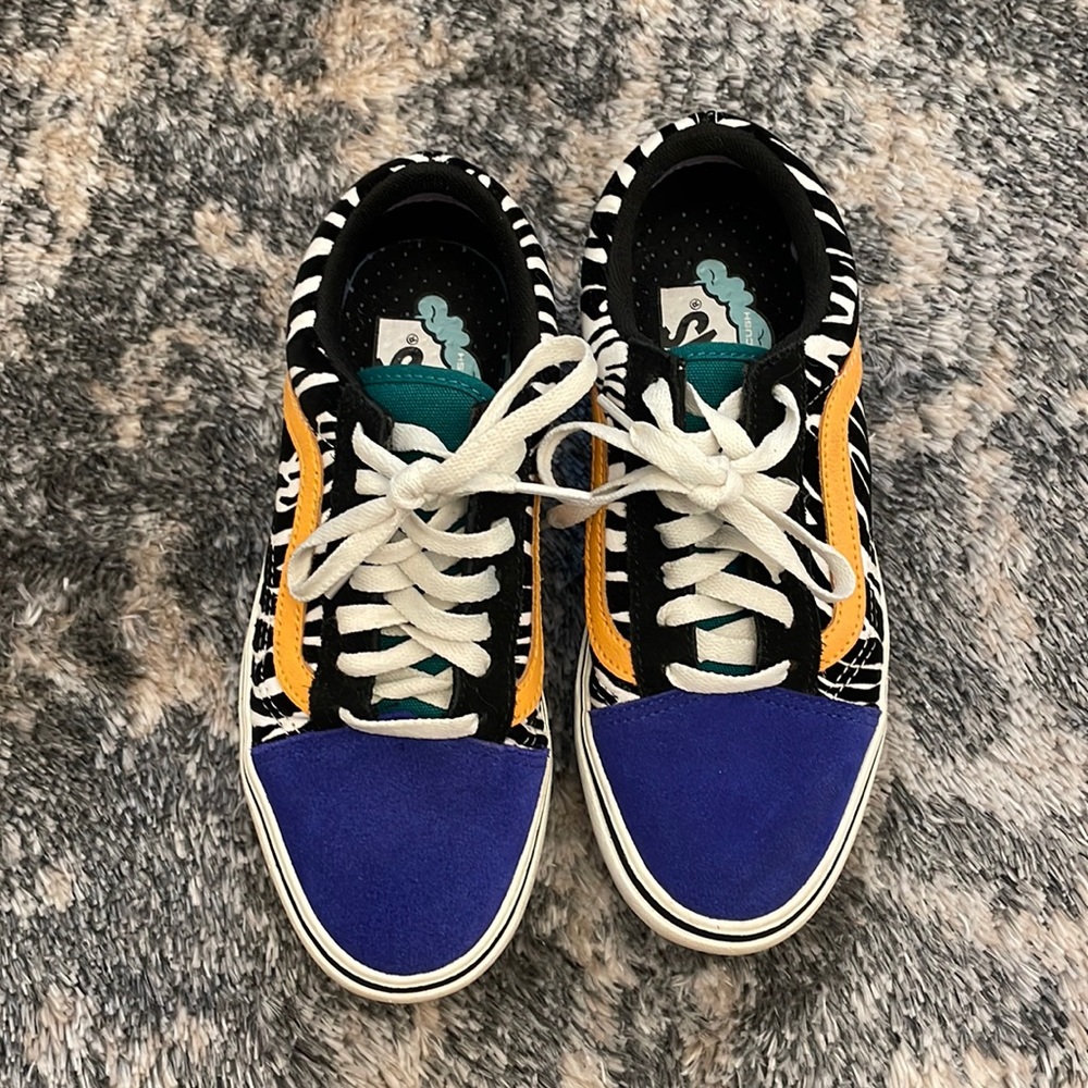 Vans size 6.5 low tops